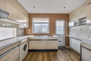 Kitchen- click for photo gallery